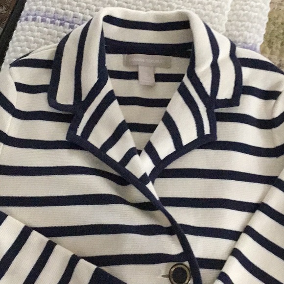 Banana Republic Sweaters - NWOT Banana Republic cardigan, size small